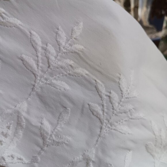 S/M Vintage 70's White Embroidered Short-Sleeve Sheath Dress Back Zipper 1970's - Picture 10 of 10